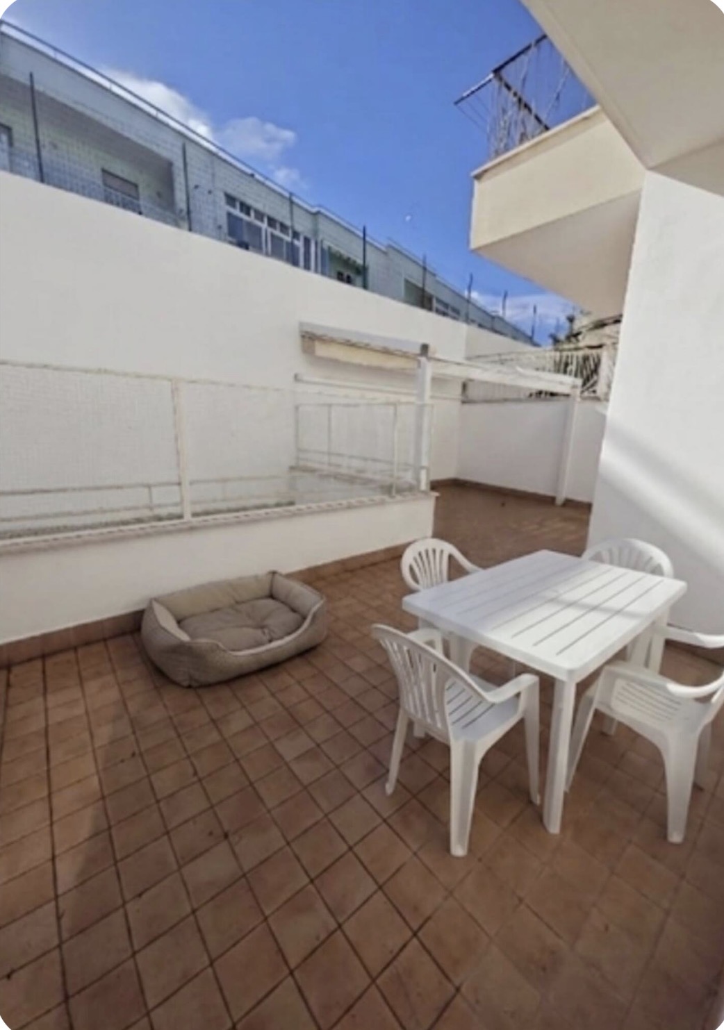 Terrazza comune di Ermes House